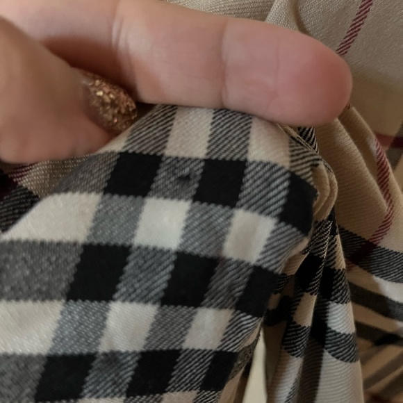 Burberry plaid slacks - Picture 4 of 7
